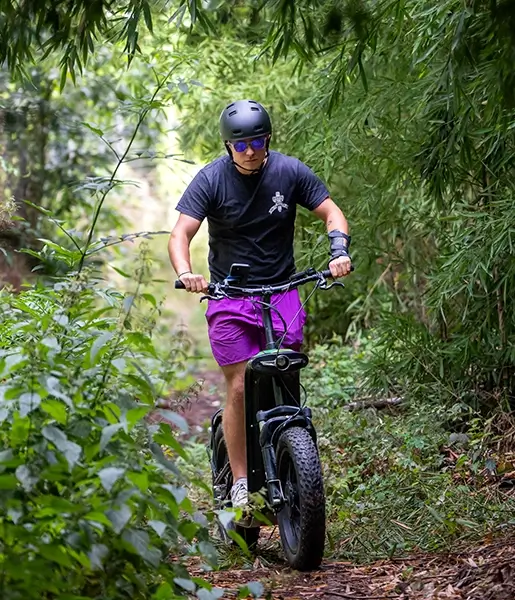 Trottinette électrique : balade en nature dans le Vaucluse